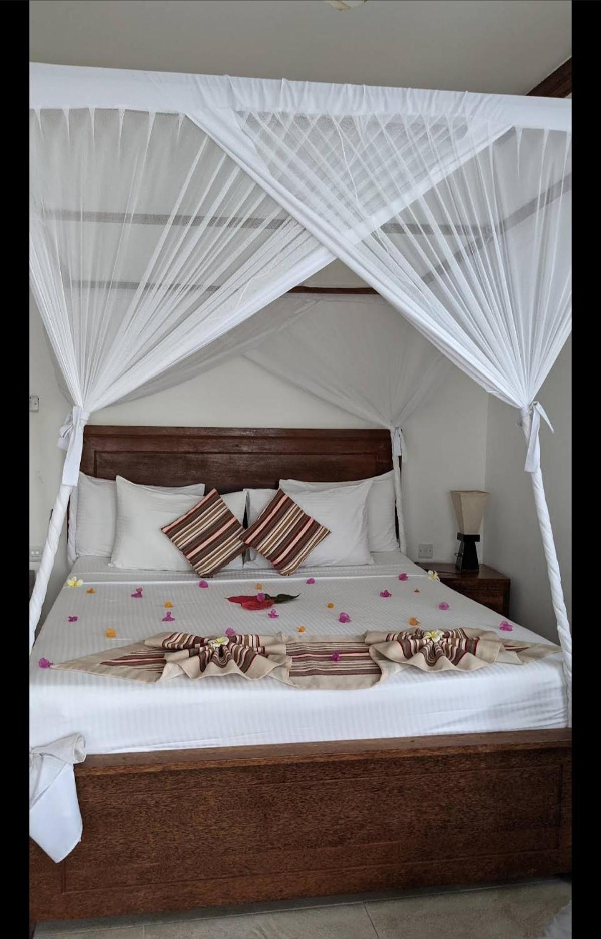 Hotel Zanzibar Bahari 4*