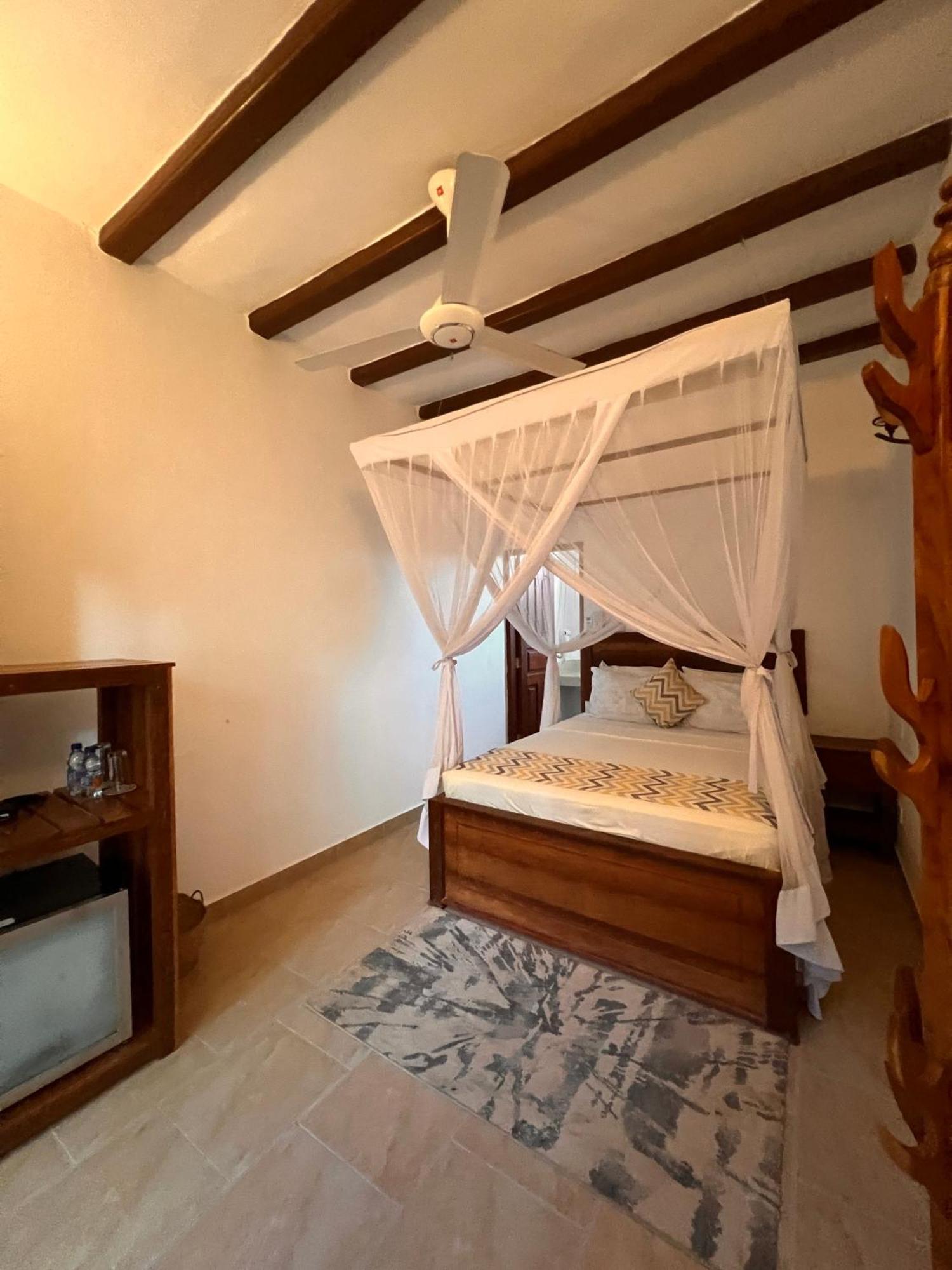 Hotel Zanzibar Bahari 4*